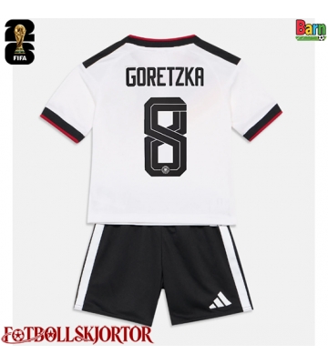 Tyskland Leon Goretzka #8 Hemmakläder Barn VM 2026 Kortärmad (+ Korta byxor)
